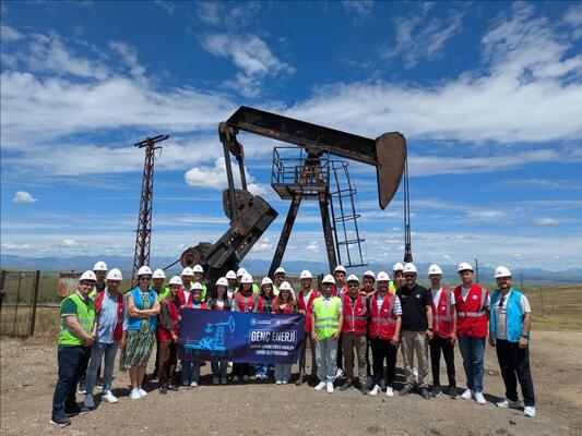 sirnak-universitesi-sondaj-teknolojisi-programi-ogrencilerinden-enerji-sahalarina-teknik-gezi